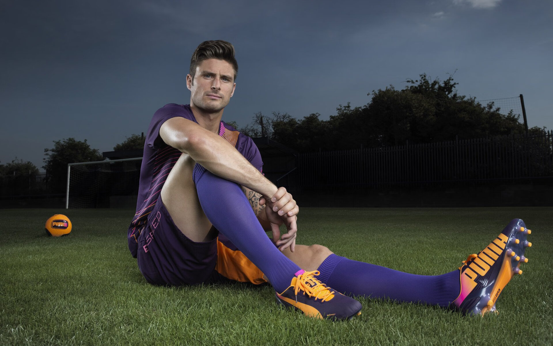 JIU YOU GAME-中国足球边后卫插上时机选择行为研究，足球比赛边后卫